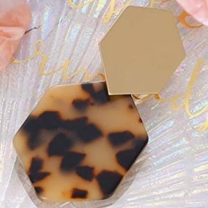 tortoise geometric acrylic drop earrings